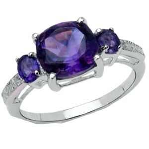 Amethyst 3 Stone 1.80 CTW Designer Ring Set in Sterling Silver: Size 7 NWT